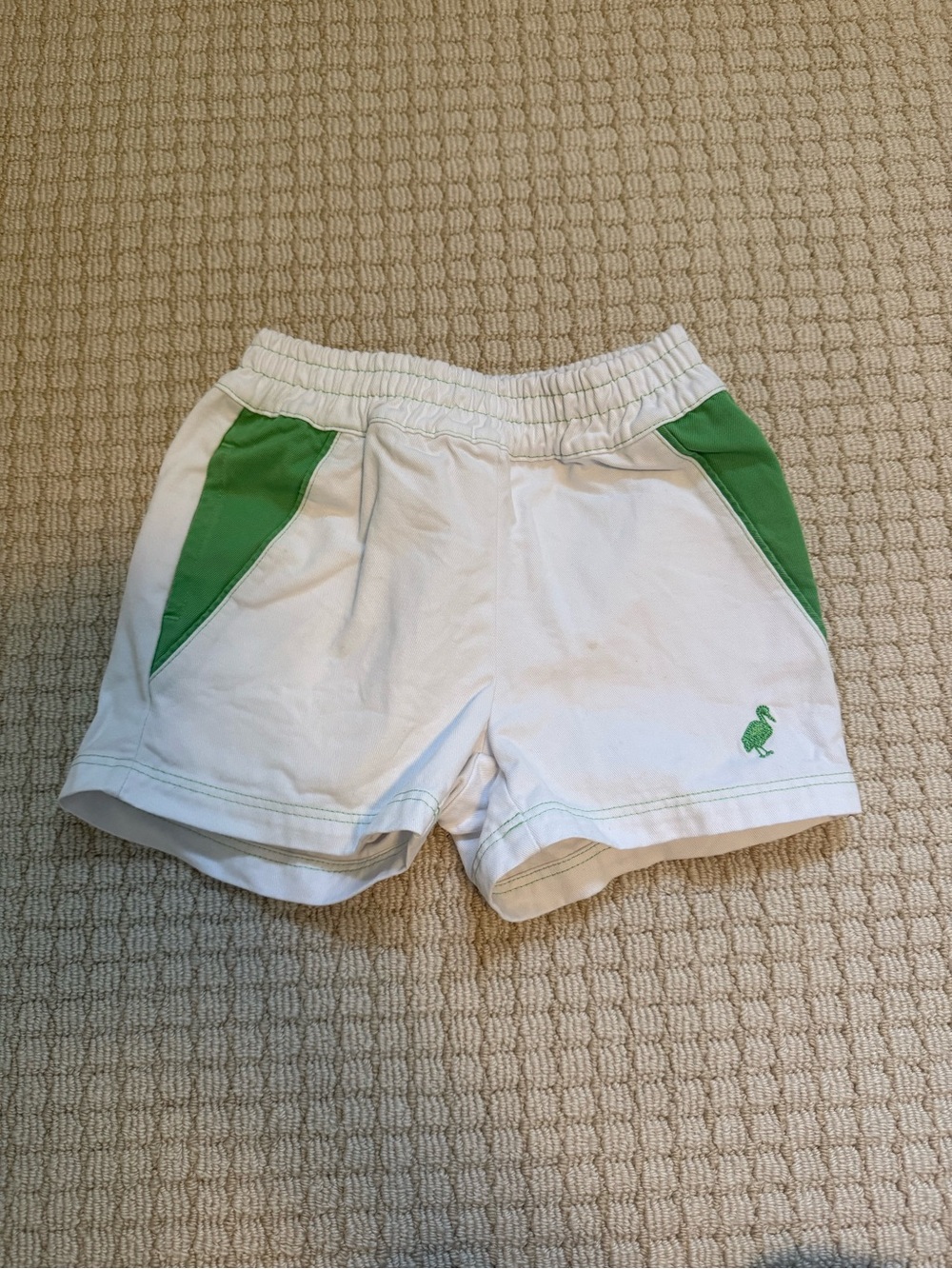 Beaufort Bonnet White shorts with Green Accents